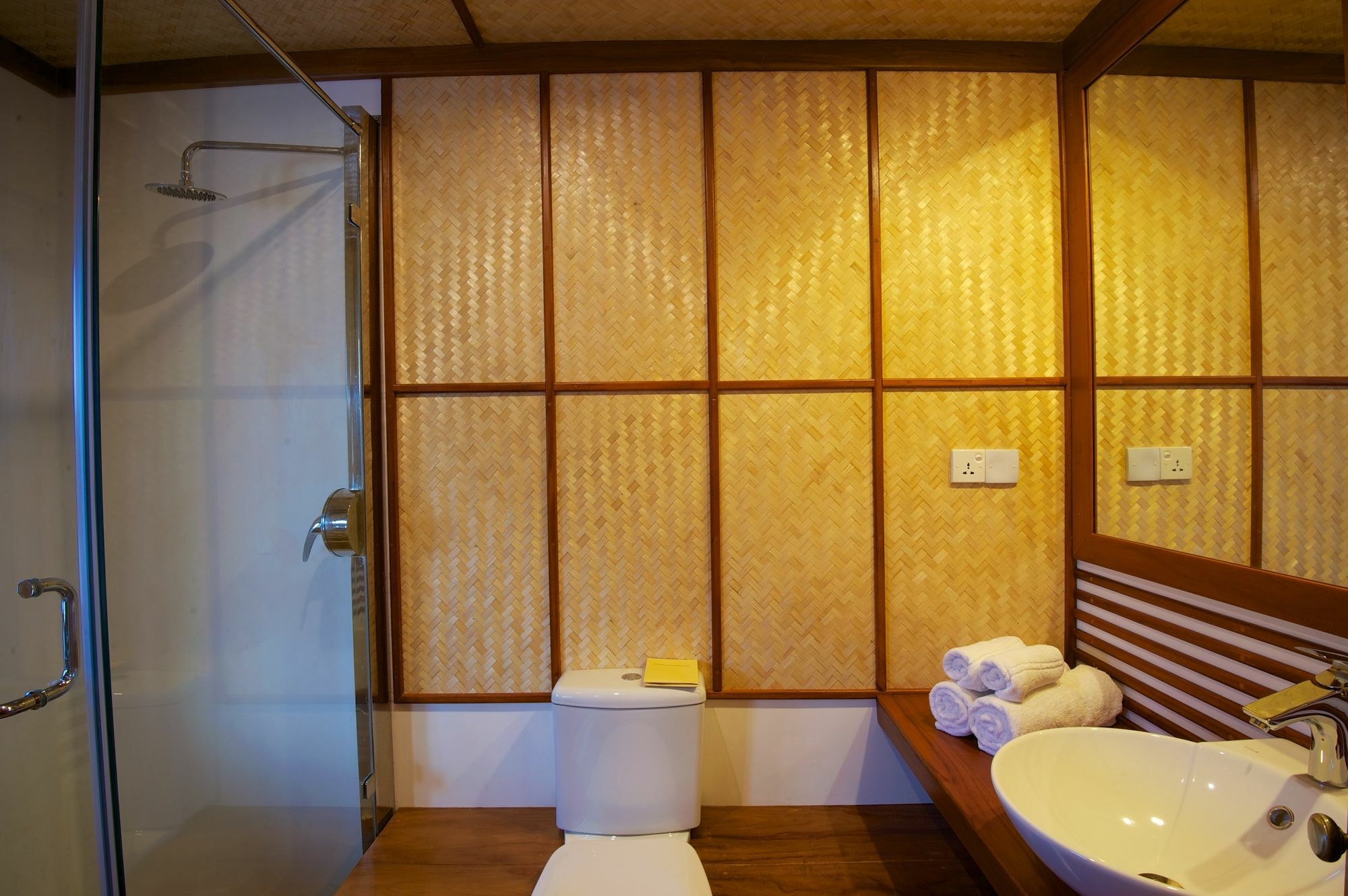 מלון בנטוטה Yathra Houseboat מראה חיצוני תמונה
